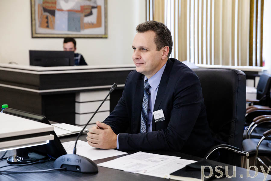 Проректор по научной работе Юрий Петрович Голубев Юрий Петрович Голубев