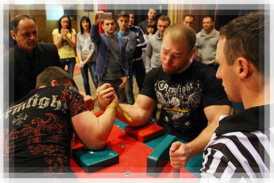 Харак Василий - чемпион в весовой категории 90 кг